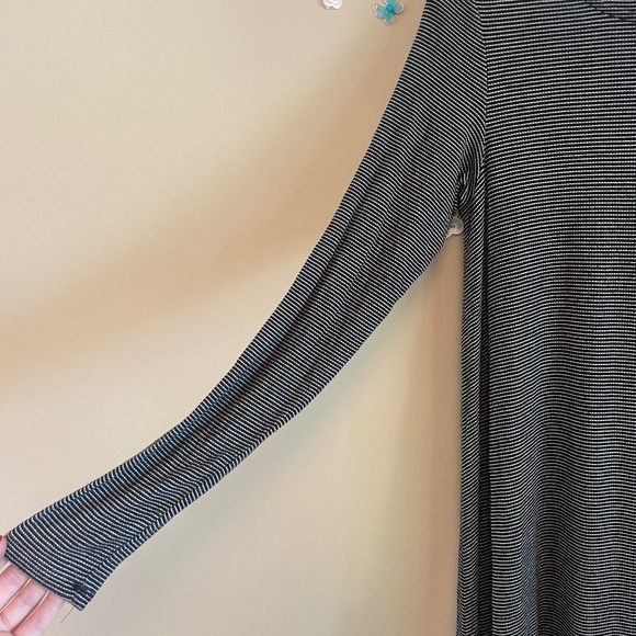 American Eagle Striped Ultra Comfy Dress - Picture 2 of 4